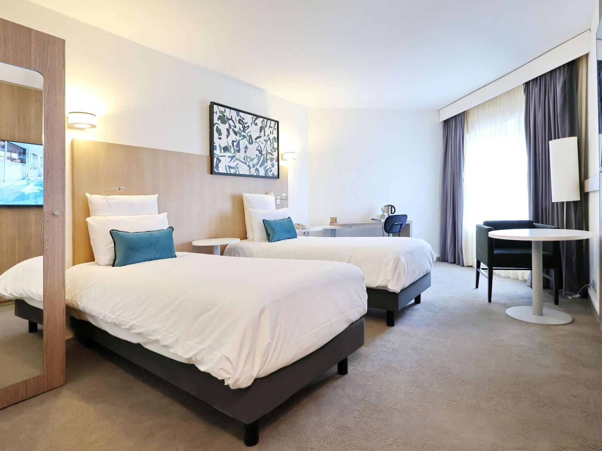 Mercure Grenoble Centre Porte Des Alpes Exteriör bild