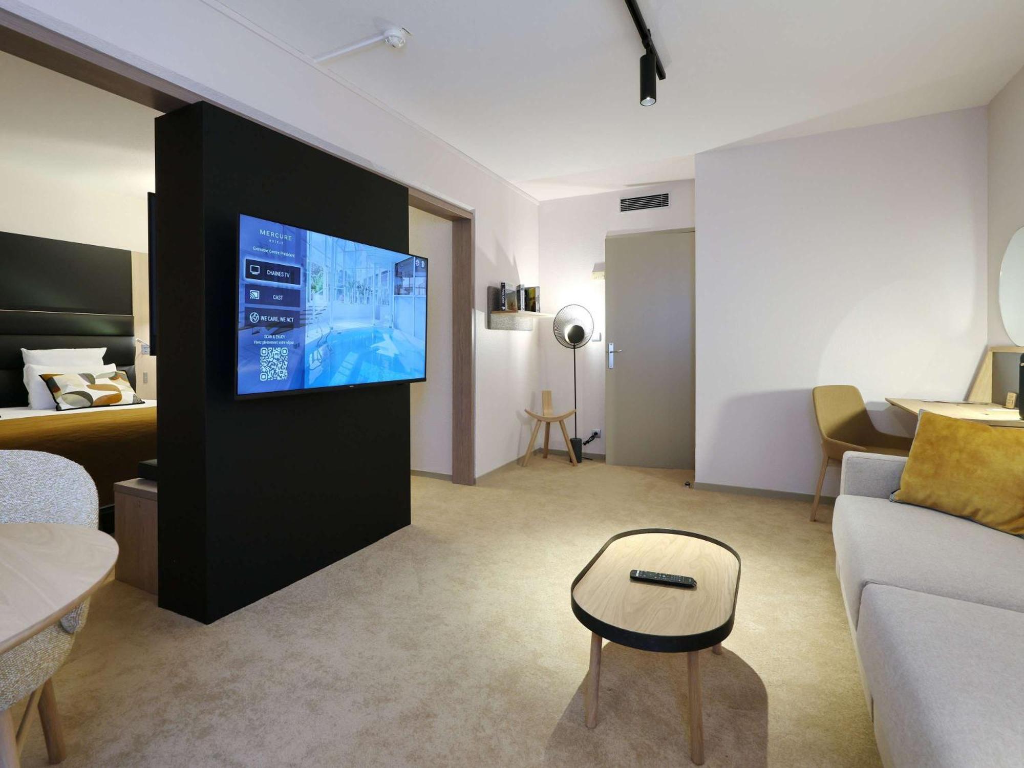 Mercure Grenoble Centre Porte Des Alpes Exteriör bild